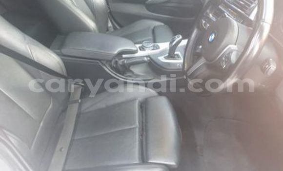 Acheter Occasion Voiture BMW 4er Blanc à Livingstone, Zambie Acheter Occasion Voiture BMW 4er Blanc à Livingstone, Zambie