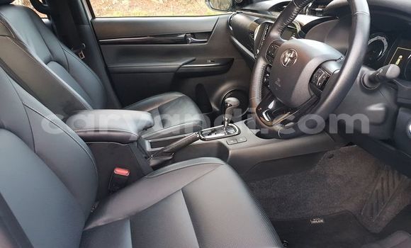 Acheter Occasion Voiture Toyota Hilux Blanc à Livingstone, Zambie Acheter Occasion Voiture Toyota Hilux Blanc à Livingstone, Zambie