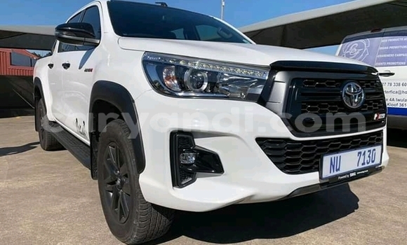 Acheter Occasion Voiture Toyota Hilux Blanc à Choma, Du sud Acheter Occasion Voiture Toyota Hilux Blanc à Choma, Du sud