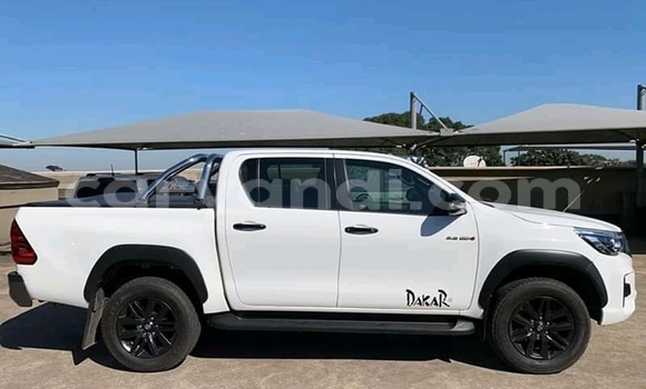 Buy Used Toyota Hilux White Car in Choma in Southern Buy Used Toyota Hilux White Car in Choma in Southern