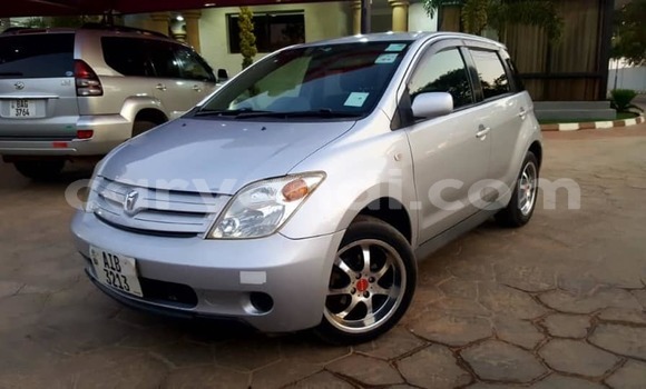 Acheter Occasion Voiture Toyota IST Gris à Lusaka, Zambie Acheter Occasion Voiture Toyota IST Gris à Lusaka, Zambie