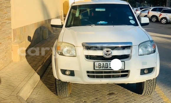Acheter Occasion Voiture Mazda BT-50 Blanc à Lusaka, Zambie Acheter Occasion Voiture Mazda BT-50 Blanc à Lusaka, Zambie