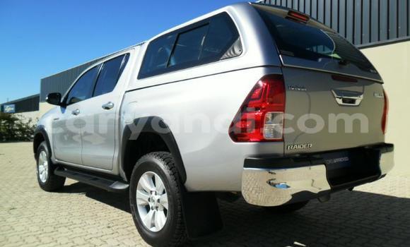 Acheter Occasion Voiture Toyota Hilux Gris à Lusaka, Zambie Acheter Occasion Voiture Toyota Hilux Gris à Lusaka, Zambie
