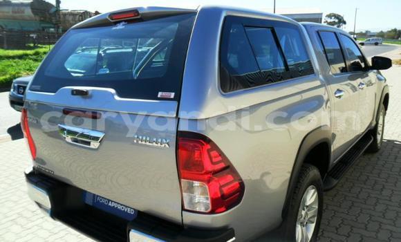 Acheter Occasion Voiture Toyota Hilux Gris à Lusaka, Zambie Acheter Occasion Voiture Toyota Hilux Gris à Lusaka, Zambie