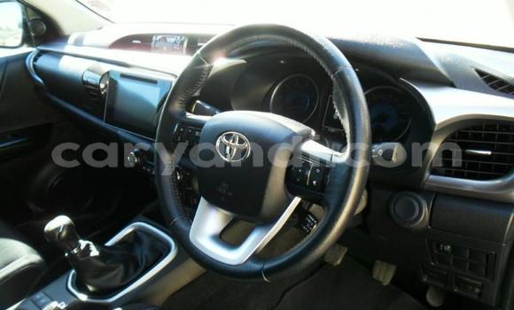 Acheter Occasion Voiture Toyota Hilux Gris à Lusaka, Zambie Acheter Occasion Voiture Toyota Hilux Gris à Lusaka, Zambie