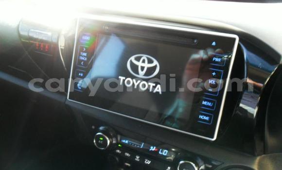 Acheter Occasion Voiture Toyota Hilux Gris à Lusaka, Zambie Acheter Occasion Voiture Toyota Hilux Gris à Lusaka, Zambie