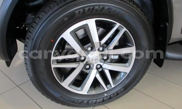Acheter Occasion Voiture Toyota Fortuner Gris à Lusaka, Zambie Acheter Occasion Voiture Toyota Fortuner Gris à Lusaka, Zambie