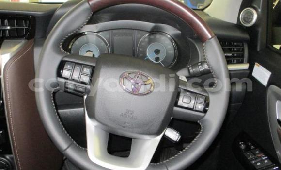 Acheter Occasion Voiture Toyota Fortuner Gris à Lusaka, Zambie Acheter Occasion Voiture Toyota Fortuner Gris à Lusaka, Zambie