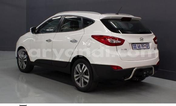 Acheter Occasion Voiture Hyundai ix35 Blanc à Chingola, Zambie