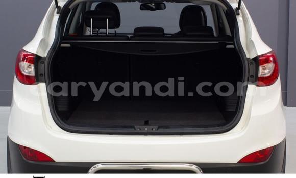 Buy Used Hyundai ix35 White Car in Chingola in Zambia Buy Used Hyundai ix35 White Car in Chingola in Zambia