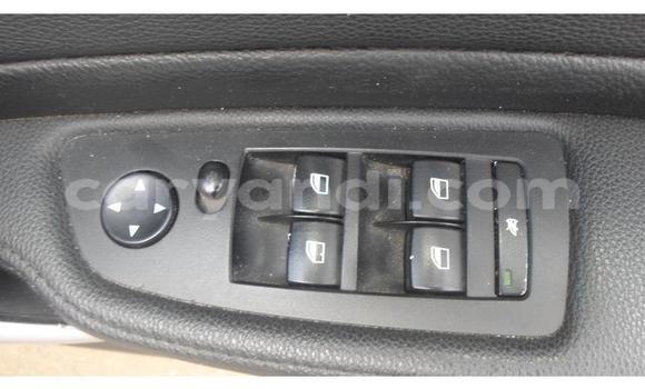 Acheter Occasion Voiture BMW 1–Series Blanc à Chilanga, Lusaka Acheter Occasion Voiture BMW 1–Series Blanc à Chilanga, Lusaka