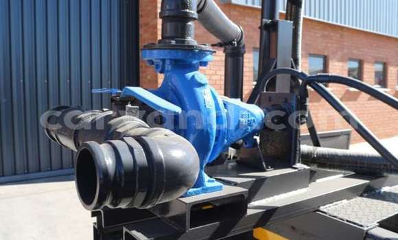 Nunua Ilio tumika Mercedes–Benz 2628 Fedha Lori ndani ya Lusaka nchini Zambia Nunua Ilio tumika Mercedes–Benz 2628 Fedha Lori ndani ya Lusaka nchini Zambia