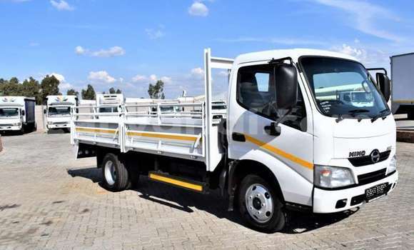 Buy Used Hino 300 Series White Truck in Lusaka in Zambia