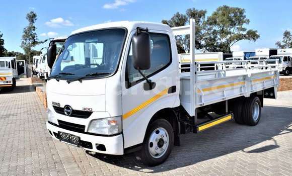 Buy Used Hino 300 Series White Truck in Lusaka in Zambia Buy Used Hino 300 Series White Truck in Lusaka in Zambia