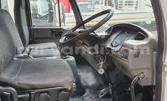 Buy Used Caterpillar 120 White Truck in Lusaka in Zambia Buy Used Caterpillar 120 White Truck in Lusaka in Zambia