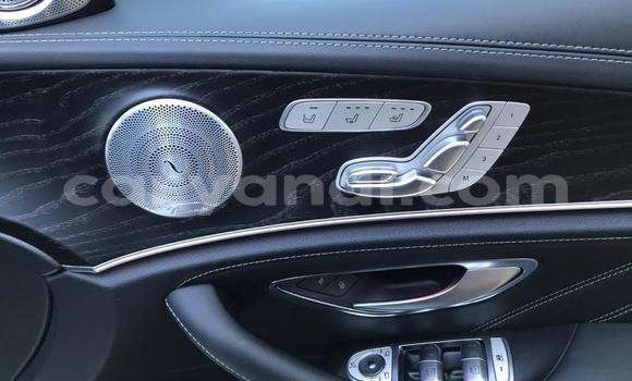Acheter Occasion Voiture Mercedes‒Benz E-klasse AMG Blanc à Lusaka, Zambie Acheter Occasion Voiture Mercedes‒Benz E-klasse AMG Blanc à Lusaka, Zambie