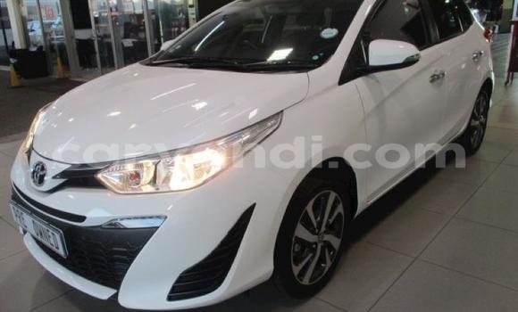 Acheter Occasion Voiture Toyota Yaris Blanc à Lusaka, Zambie Acheter Occasion Voiture Toyota Yaris Blanc à Lusaka, Zambie