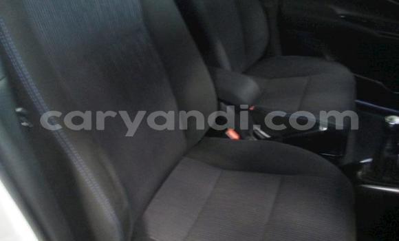 Acheter Occasion Voiture Toyota Yaris Blanc à Lusaka, Zambie Acheter Occasion Voiture Toyota Yaris Blanc à Lusaka, Zambie