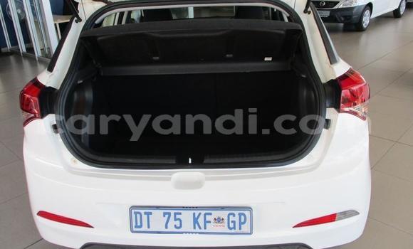 Acheter Occasion Voiture Hyundai i20 Blanc à Lusaka, Zambie Acheter Occasion Voiture Hyundai i20 Blanc à Lusaka, Zambie