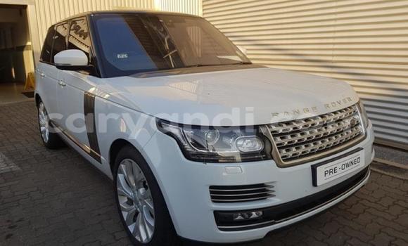 Buy Used Land Rover Range Rover White Car in Lusaka in Zambia