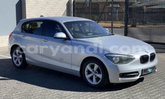 Acheter Occasion Voiture BMW 1–Series Gris à Livingstone, Zambie Acheter Occasion Voiture BMW 1–Series Gris à Livingstone, Zambie