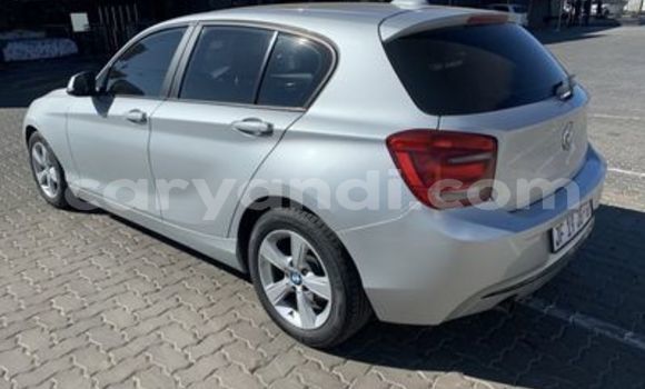Acheter Occasion Voiture BMW 1–Series Gris à Livingstone, Zambie Acheter Occasion Voiture BMW 1–Series Gris à Livingstone, Zambie
