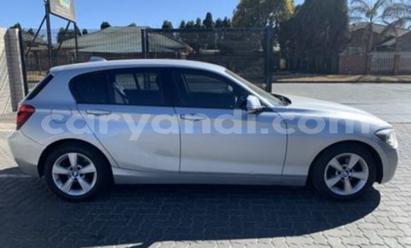 Acheter Occasion Voiture BMW 1–Series Gris à Livingstone, Zambie Acheter Occasion Voiture BMW 1–Series Gris à Livingstone, Zambie