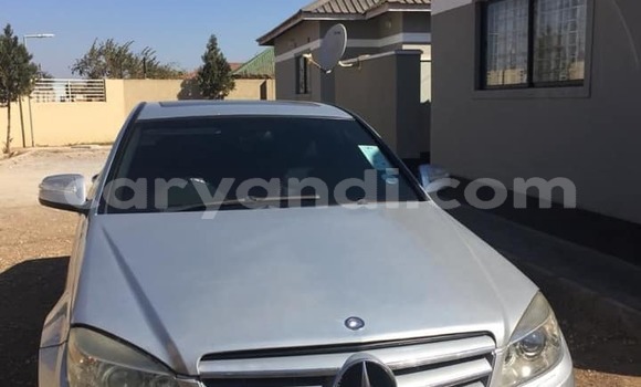 Nunua Ilio tumika Mercedes‒Benz C–Class Fedha Gari ndani ya Lusaka nchini Zambia