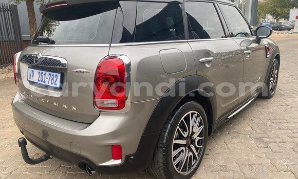Nunua Ilio tumika MINI Countryman Nyingine Gari ndani ya Chipata nchini Zambia Nunua Ilio tumika MINI Countryman Nyingine Gari ndani ya Chipata nchini Zambia