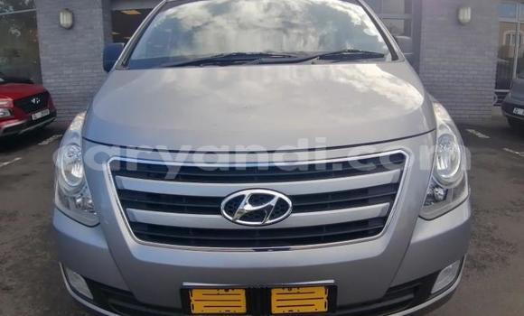 Buy Used Hyundai H1 Silver Car in Lusaka in Zambia