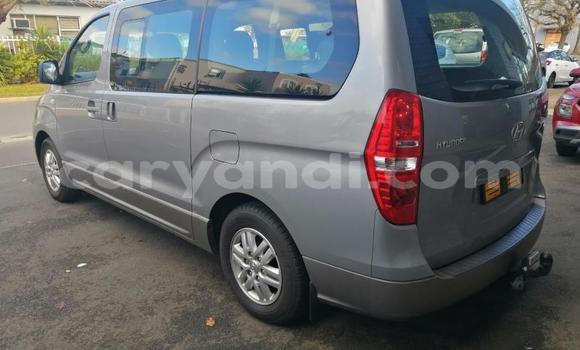 Buy Used Hyundai H1 Silver Car in Lusaka in Zambia Buy Used Hyundai H1 Silver Car in Lusaka in Zambia
