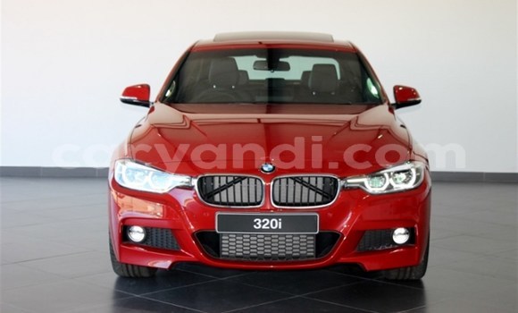 Tenga Tsaru BMW 3–Series Tsvuku Mota in Livingstone in Zambia