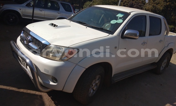 Buy Used Toyota Hilux White Car in Livingstone in Zambia Buy Used Toyota Hilux White Car in Livingstone in Zambia