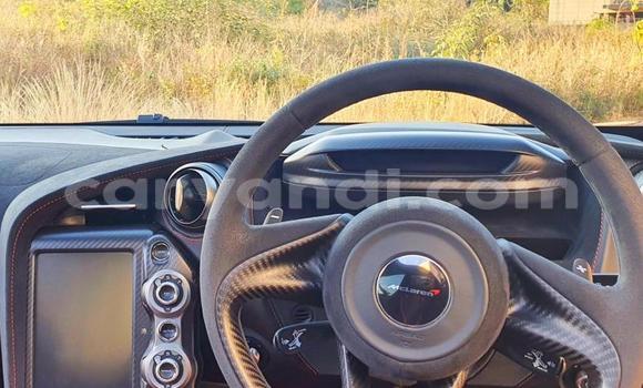 Tenga Tsaru McLaren 720S Tsvuku Mota in Lusaka in Zambia Tenga Tsaru McLaren 720S Tsvuku Mota in Lusaka in Zambia
