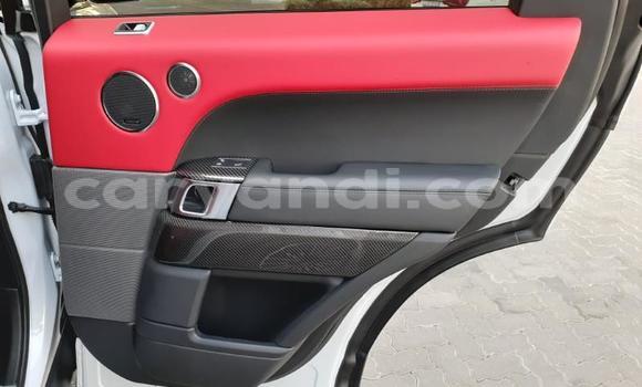 Acheter Occasion Voiture Land Rover Range Rover Sport Blanc à Kitwe, Zambie Acheter Occasion Voiture Land Rover Range Rover Sport Blanc à Kitwe, Zambie