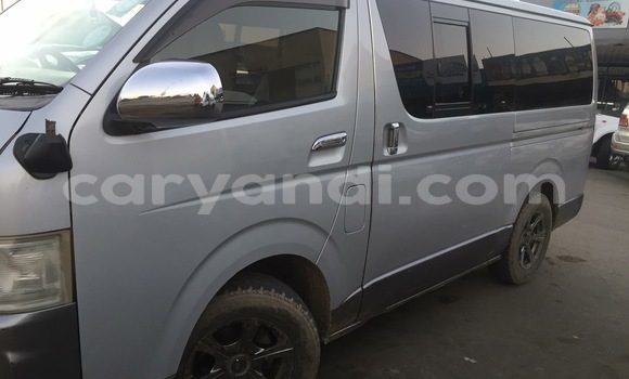 Acheter Occasion Voiture Toyota Hiace Gris à Lusaka, Zambie Acheter Occasion Voiture Toyota Hiace Gris à Lusaka, Zambie