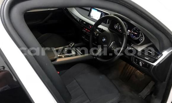 Acheter Occasion Voiture BMW X5 Blanc à Lusaka, Zambie Acheter Occasion Voiture BMW X5 Blanc à Lusaka, Zambie