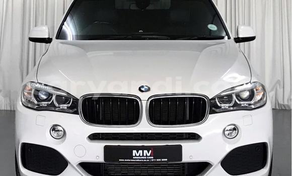 Acheter Occasion Voiture BMW X5 Blanc à Lusaka, Zambie Acheter Occasion Voiture BMW X5 Blanc à Lusaka, Zambie