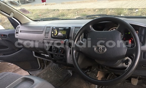 Acheter Occasion Voiture Toyota Hiace Gris à Lusaka, Zambie Acheter Occasion Voiture Toyota Hiace Gris à Lusaka, Zambie