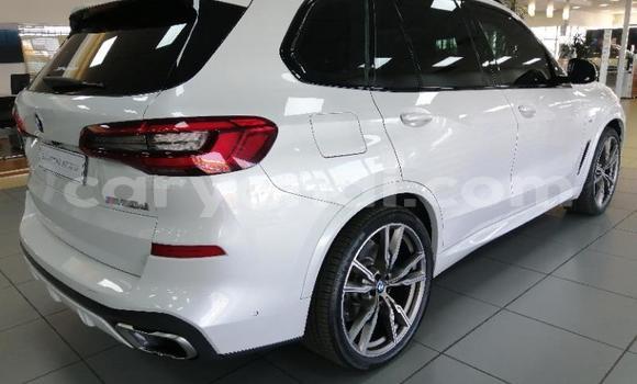 Acheter Occasion Voiture BMW X5 Blanc à Lusaka, Zambie Acheter Occasion Voiture BMW X5 Blanc à Lusaka, Zambie