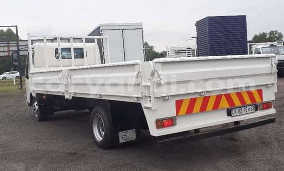 Buy Used Hino 300 Series White Truck in Lusaka in Zambia Buy Used Hino 300 Series White Truck in Lusaka in Zambia
