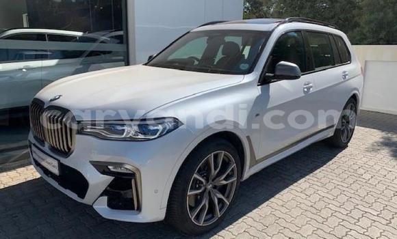 Buy Used BMW X7 White Car in Chingola in Zambia