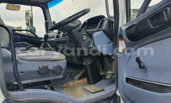 Acheter Occasion Utilitaire Hino Ranger Blanc à Lusaka, Zambie Acheter Occasion Utilitaire Hino Ranger Blanc à Lusaka, Zambie