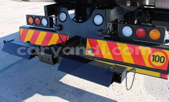 Acheter Occasion Utilitaire Isuzu FTR 850 Blanc à Livingstone, Zambie Acheter Occasion Utilitaire Isuzu FTR 850 Blanc à Livingstone, Zambie