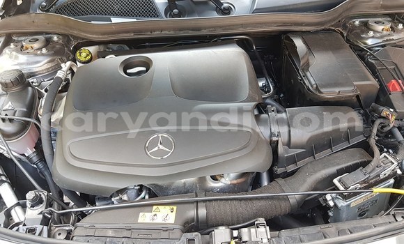 Tenga Tsaru Mercedes‒Benz CLA-klasse Chena Mota in Chingola in Zambia Tenga Tsaru Mercedes‒Benz CLA-klasse Chena Mota in Chingola in Zambia