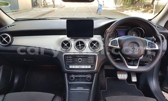 Tenga Tsaru Mercedes‒Benz CLA-klasse Chena Mota in Chingola in Zambia Tenga Tsaru Mercedes‒Benz CLA-klasse Chena Mota in Chingola in Zambia