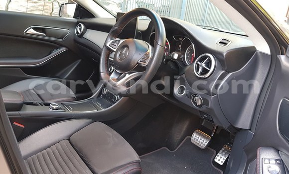 Tenga Tsaru Mercedes‒Benz CLA-klasse Chena Mota in Chingola in Zambia Tenga Tsaru Mercedes‒Benz CLA-klasse Chena Mota in Chingola in Zambia