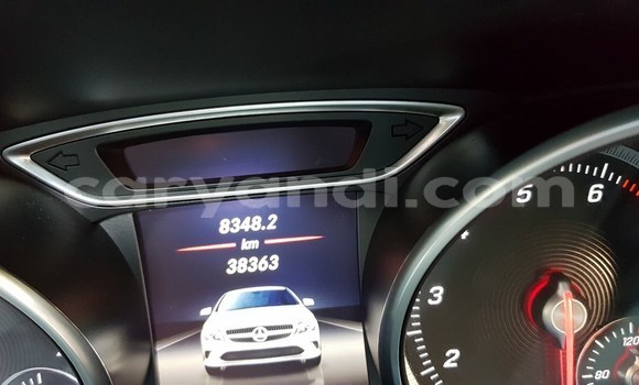 Tenga Tsaru Mercedes‒Benz CLA-klasse Chena Mota in Chingola in Zambia Tenga Tsaru Mercedes‒Benz CLA-klasse Chena Mota in Chingola in Zambia