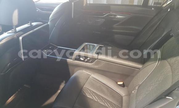 Nunua Ilio tumika BMW 700 Nyeupe Gari ndani ya Lusaka nchini Zambia Nunua Ilio tumika BMW 700 Nyeupe Gari ndani ya Lusaka nchini Zambia