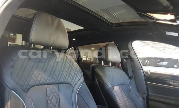 Nunua Ilio tumika BMW 700 Nyeupe Gari ndani ya Lusaka nchini Zambia Nunua Ilio tumika BMW 700 Nyeupe Gari ndani ya Lusaka nchini Zambia